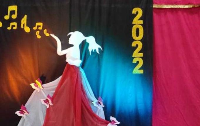 Público lota ginásio para acompanhar apresentações da 'Semana Cultural'