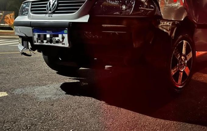 Motociclista fica ferido em colisão lateral com carro em SMOeste