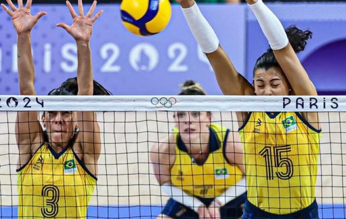 Com catarinense como maior pontuadora, vôlei feminino vence na estreia em Paris