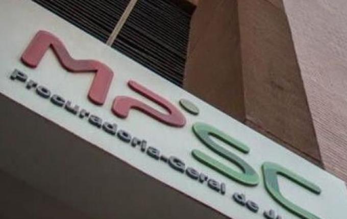 Casal é condenado por matar homem com 10 golpes de faca em Dionísio Cerqueira