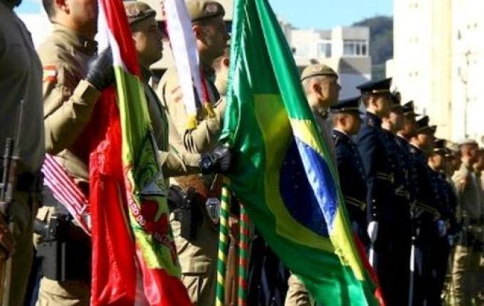 Projeto sobre carreira militar e contratação de militares temporários é aprovado pela Alesc