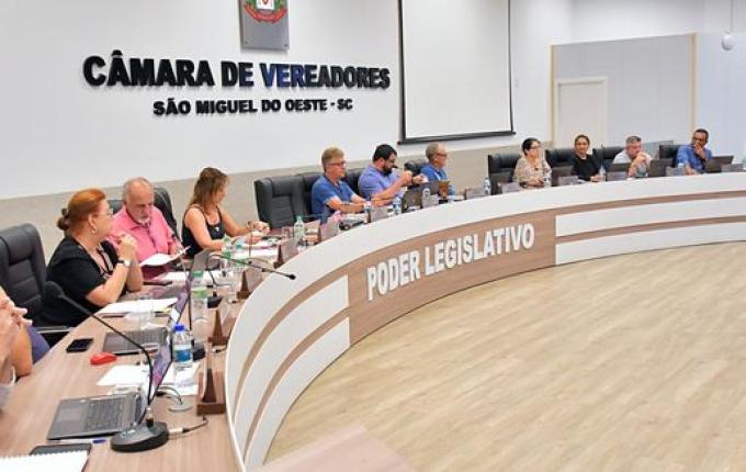 Câmara rejeita projeto que previa câmeras em salas de aula em SMO