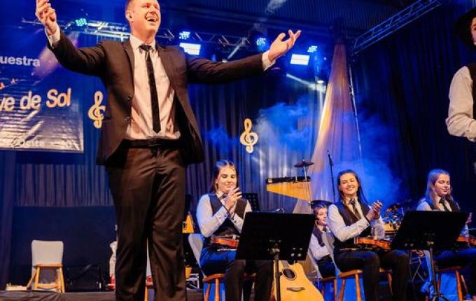 Show da Orquestra realiza resgate histórico da música em São João do Oeste