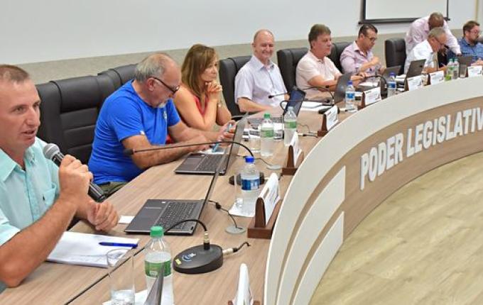 Vereador Márcio Santin assume cadeira de Maria Tereza na Câmara