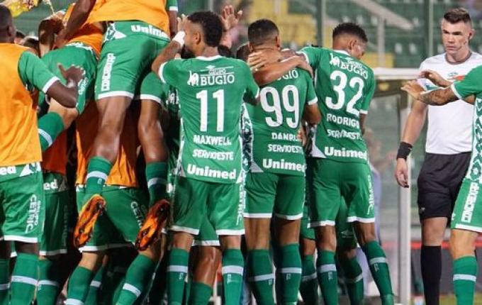 Chape vence o Marcílio Dias e assume vice-liderança do Catarinense