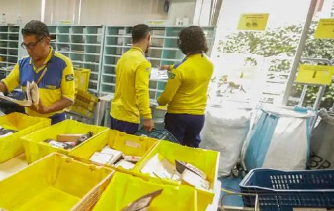 Redução de salários e férias suspensas: Correios tentam lidar com prejuízo de R$ 2,6 bilhões