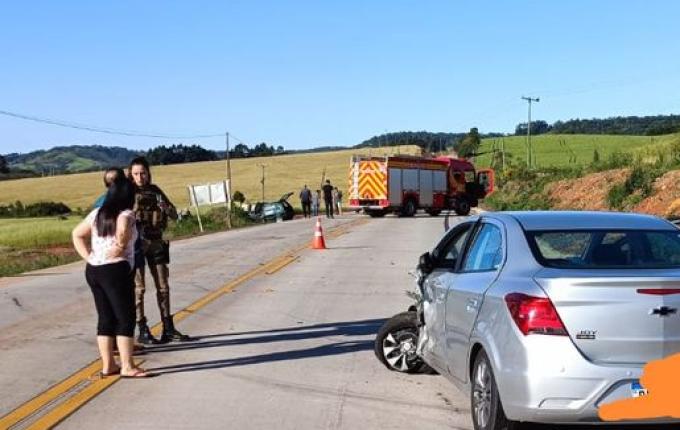 Homem fica ferido em colisão frontal na BR-163