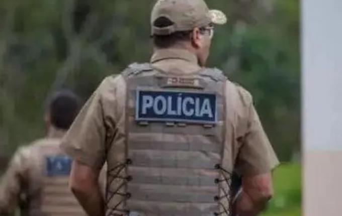 Casal é encontrado morto e amarrado dentro de casa em SC