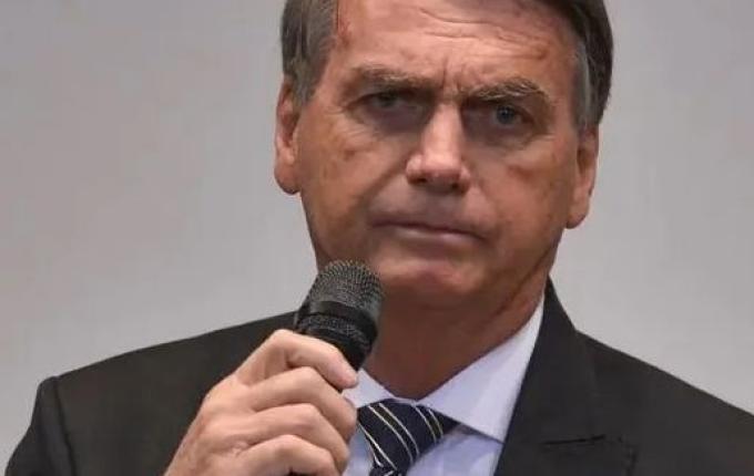Bolsonaro decide não ir a julgamento, diz defesa