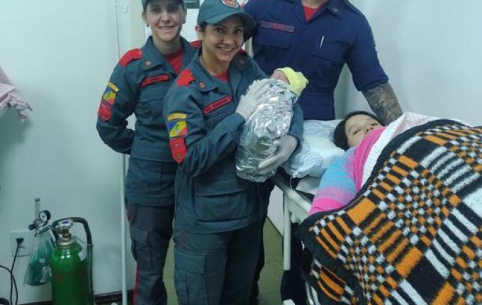 Bombeiros auxiliam em parto no interior de Campo Erê