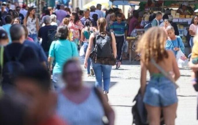 Varejo de SC fica acima da média nacional e cresce 6,2% no primeiro semestre