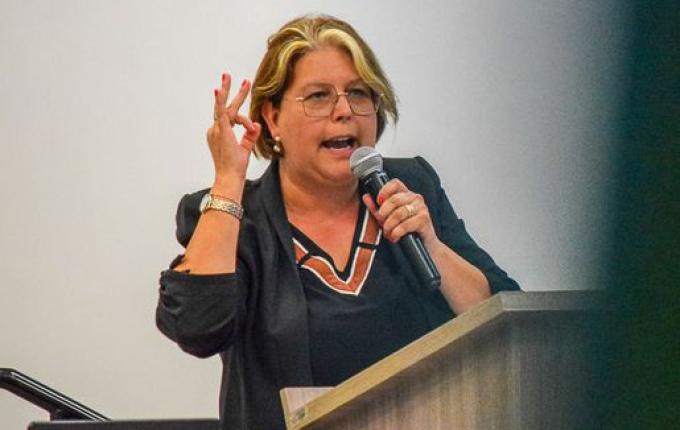 VÍDEO: Câmara de São Miguel do Oeste cassa mandato de Maria Tereza Capra (PT)