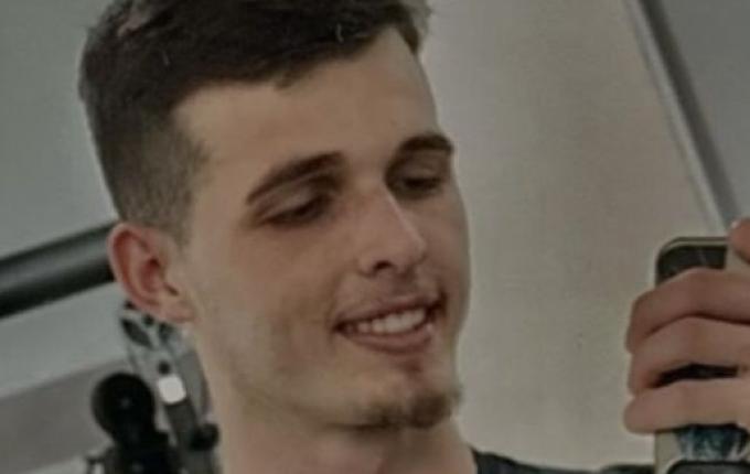 Motociclista morre em colisão com caminhão entre Modelo e Sul Brasil