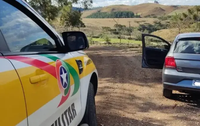 Criança de 9 anos é flagrada dirigindo carro em SC