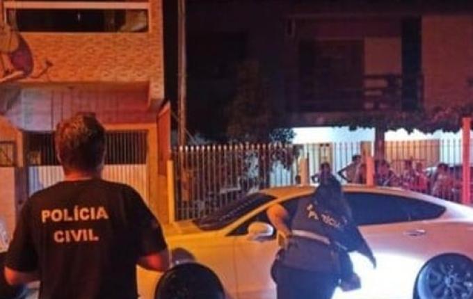 Homens são mortos a tiros durante jogo de cartas