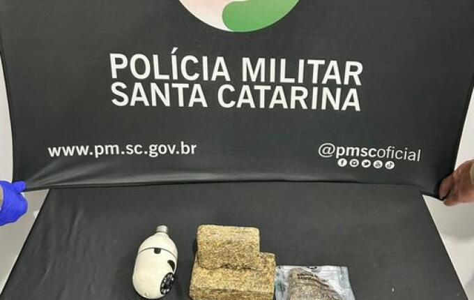 Jovem é preso por tráfico de drogas com mais de meio quilo de maconha em SMO