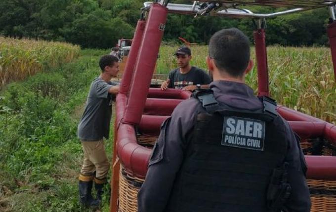 Balão com 9 pessoas cai durante passeio na divisa entre SC e RS