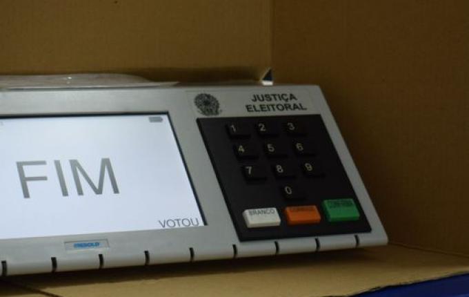 Votação em São Miguel do Oeste é tranquila no começo deste domingo