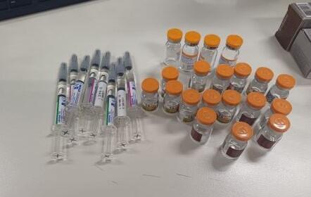 PRF apreende medicamentos escondidos sob veículo em Guaraciaba