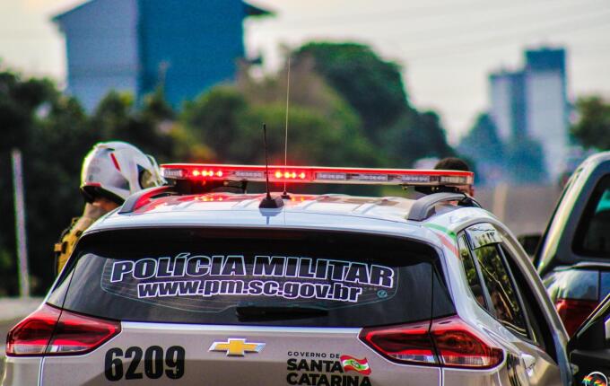 Três homens são presos em cumprimento de mandados em SMO e Mondaí