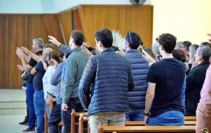 Irmãs mortas em acidente na BR-163 são sepultadas em SMO