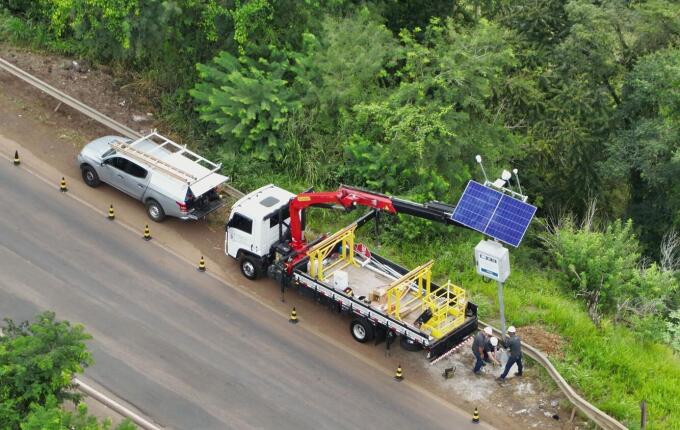 Estação no Rio das Antas, entre Iraceminha e Descanso, amplia vigilância contra temporais em SC