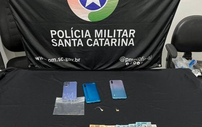 PM desarticula ponto de drogas e prende homem no interior de SMO