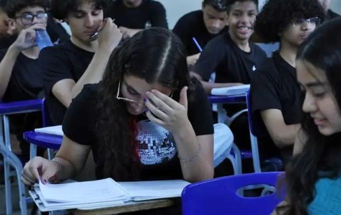 Pé-de-Meia será depositado na conta de alunos a partir de terça-feira