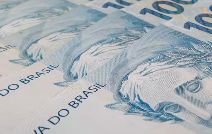 Salário mínimo será de R$ 1.621 em 2026, confirma governo