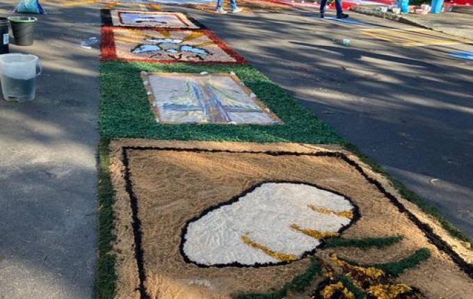 SMO: Comunidade trabalha na confecção dos tradicionais tapetes de Corpus Christi