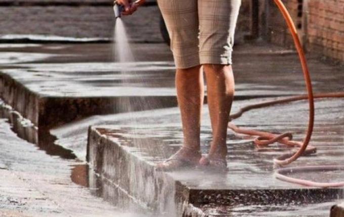 Casan alerta moradores sobre consumo elevado de água em SMOeste