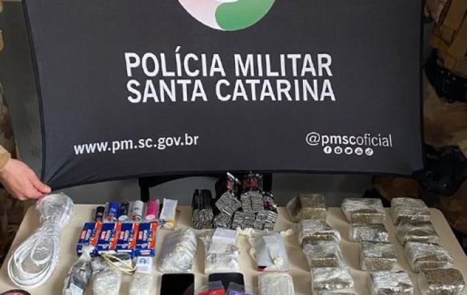 Agente penitenciário é preso por tráfico de drogas em Chapecó