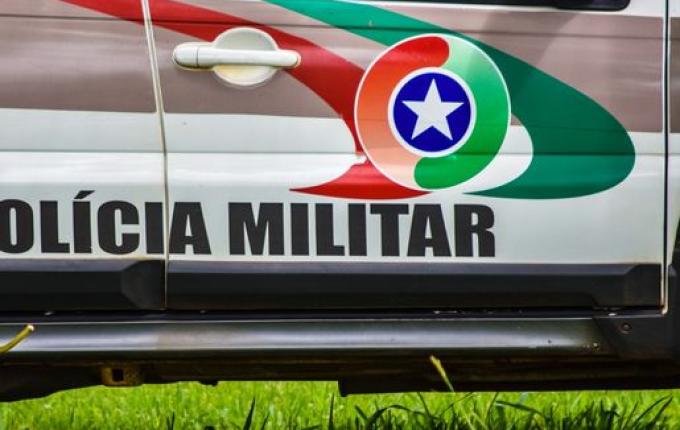 PM flagra trio com crack após saída de rota clandestina na fronteira