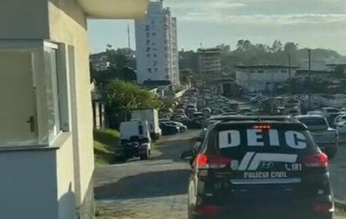 Facção de SC estaria cobrando taxa de comerciantes, segundo investigação