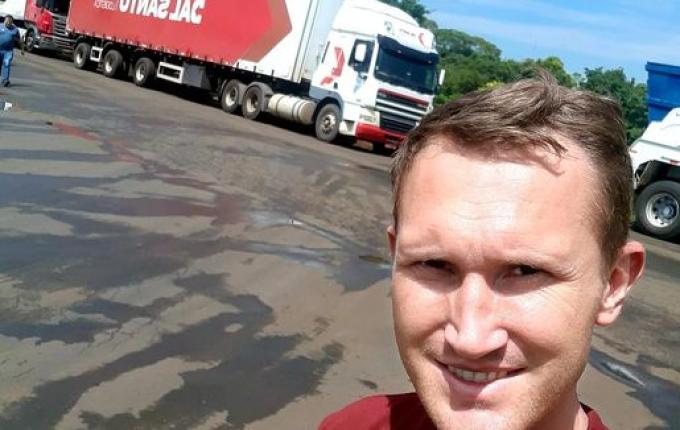 Motorista de Itapiranga é encontrado morto em caminhão