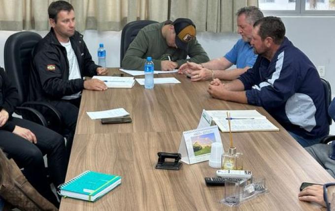 Conselho municipal de agricultura realiza reunião para discutir melhorias no setor