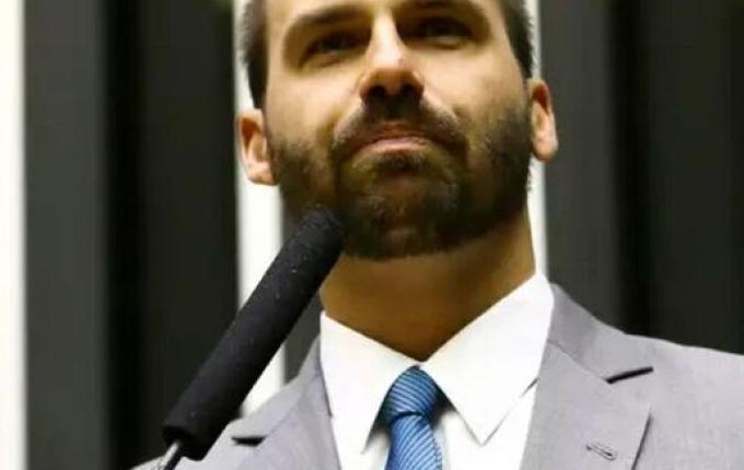 Conselho de Ética abre processo contra Eduardo Bolsonaro por atuação nos EUA