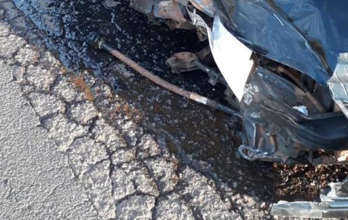 Veículos colidem na SC-305