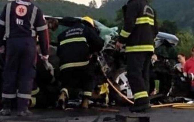 Bebê morre e seis pessoas ficam feridas na BR-280