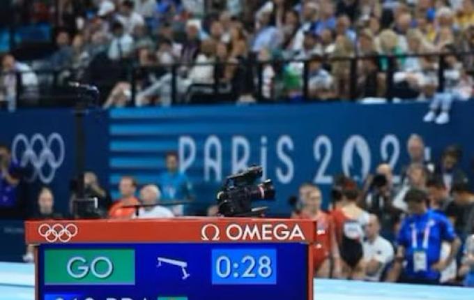 Com prata no geral, Rebeca vira a brasileira com mais medalhas