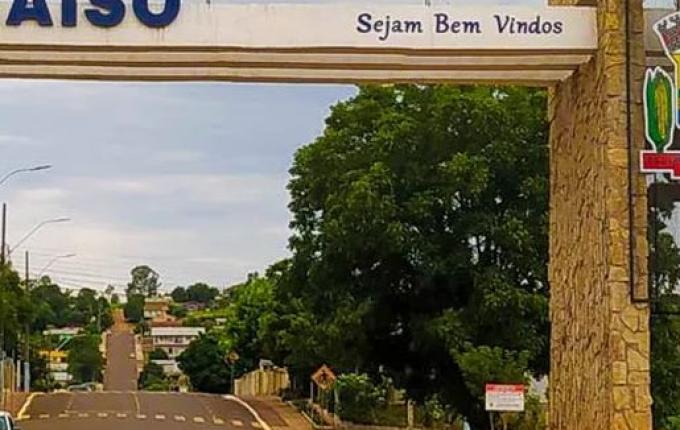 Paraíso comemora 33 anos com corte do bolo e sorteio de prêmios