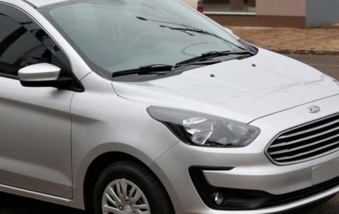 Prefeitura de Belmonte adquire novo veículo para secretaria de Saúde