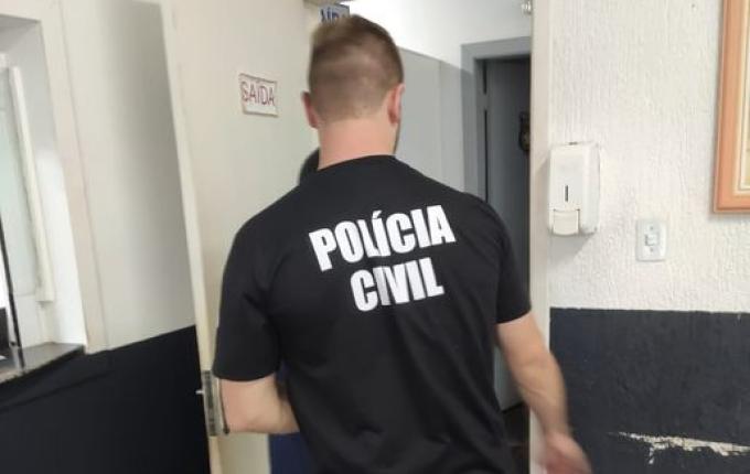 Foragido com histórico de violência doméstica é detido em Campo Erê