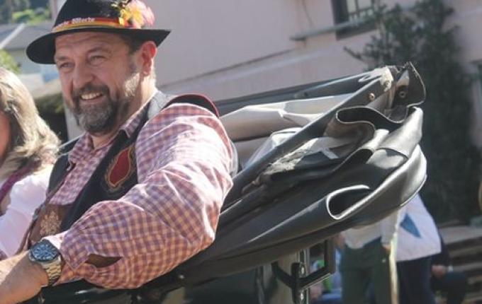 12ª DEUTSCHE WOCHE: 40 entidades participam do Desfile Típico Alemão; fotos