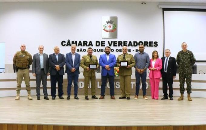 Coronéis da PM recebem Título de Cidadão Honorário em SMO