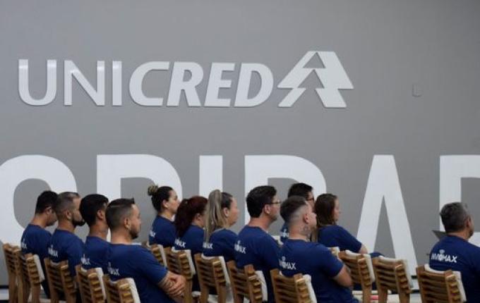 Zeladores de escolas municipais passam por capacitação; ouça as entrevistas