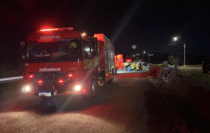 Acidente na BR-163 deixa motorista ferido em São Miguel do Oeste