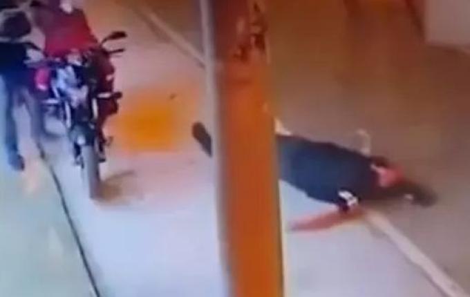 Bandido mata sem querer próprio comparsa durante assalto