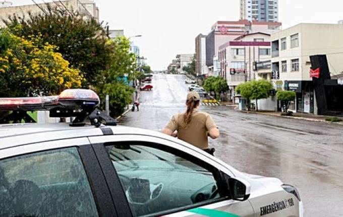 Polícia Militar realiza fiscalização sobre o COVID-19 em SMO