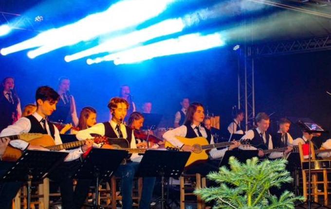 Orquestra Clave de Sol realiza show beneficente